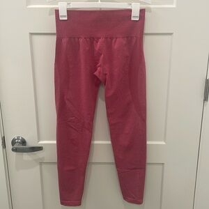 NVGTN Crimson Contour Seamless Leggings